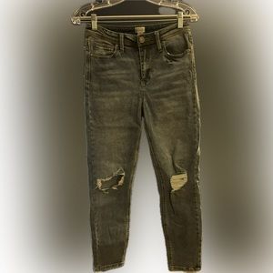 West of Melrose - Ripped Jeans (26)